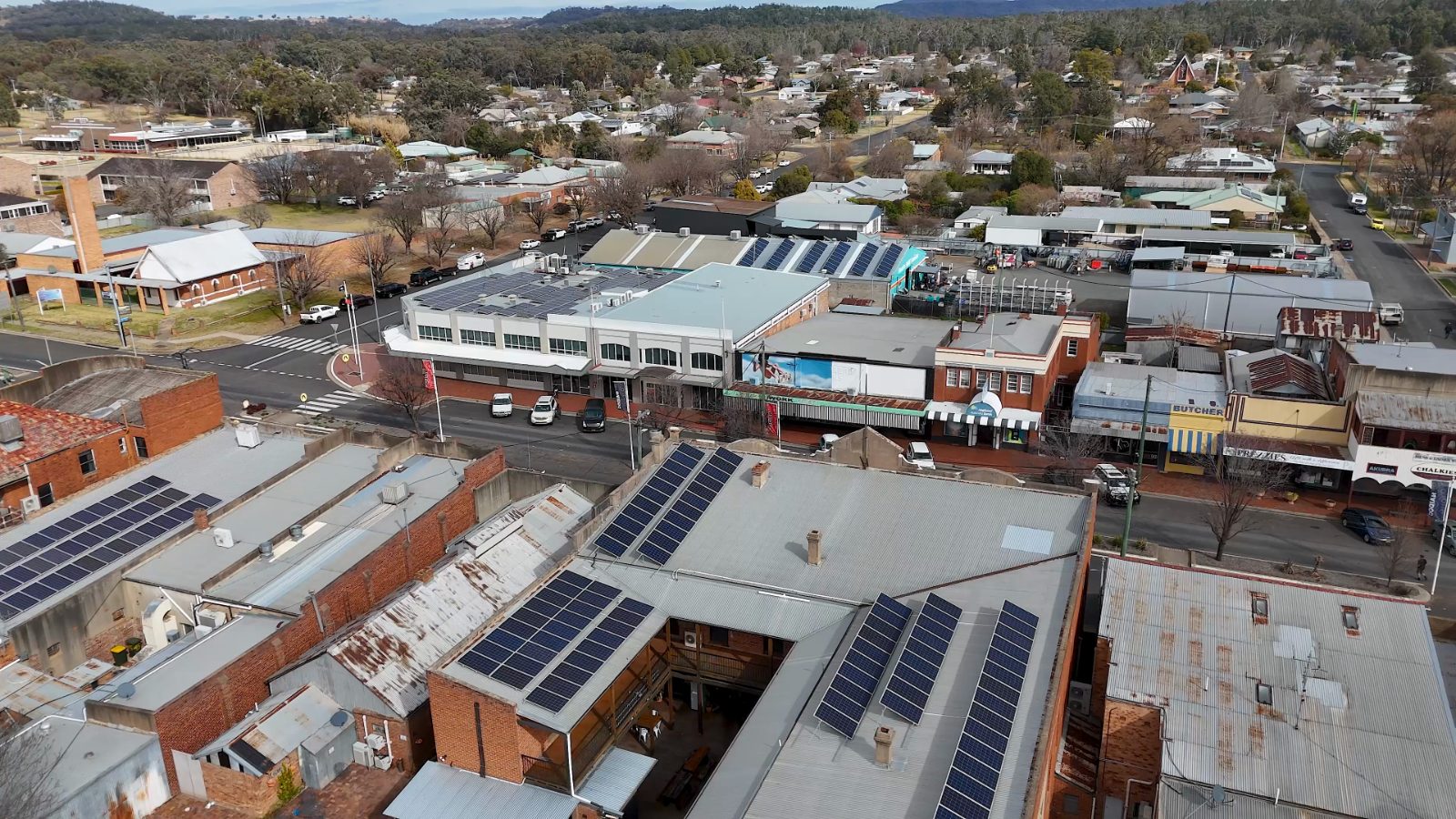 Placas solares en tejado plano o inclinado: diferencias